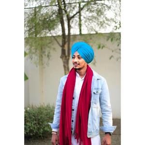 Meet your Posher, Davinder